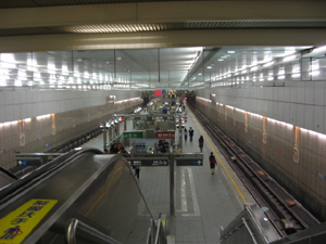 こちらが中正紀念堂駅